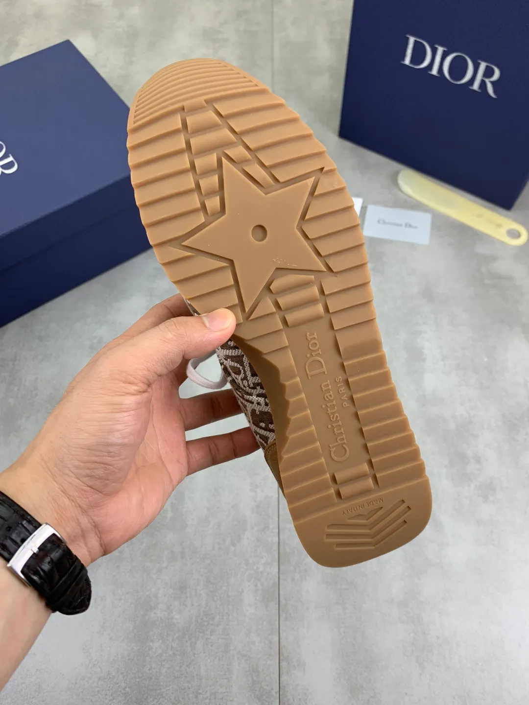 Men's Men's Shoes💰P420💰[New Style]🆘[Dior] 2025 Dior Original Lace-up Low-top Men's Shoes Classic casual shoes 🔥This model is the official flagship model with high quality and made by famous original designers. It is made of high-quality cowhide with original materials➕comfortable and breathable mesh lining➕pigskin insole. The perfect last shape and generous and fashionable design have attracted many consumers and are suitable for drivers to drive🚗. What you want is the best quality in the market. Color: 8️⃣Color Code number: 38--44 (45 46 customized)